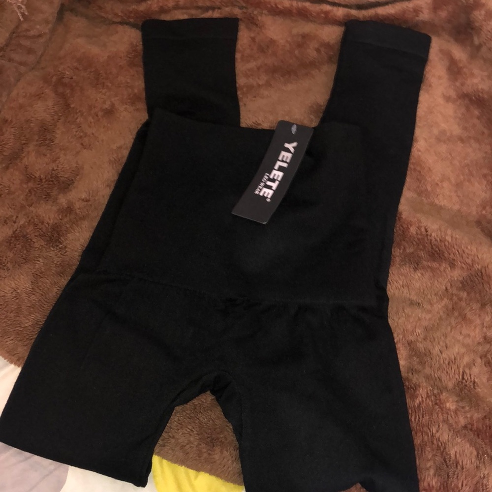 black leggings